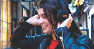 Orange Crest Edition Wireless Headphones Review