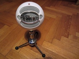 Snowball by Blue Microphones.